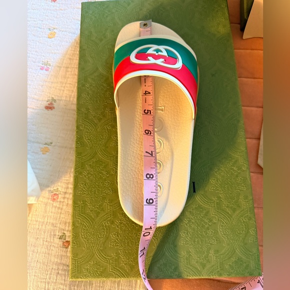 Gucci Rubber GG Interlock Slide NIB SZ 38 - Picture 15 of 16